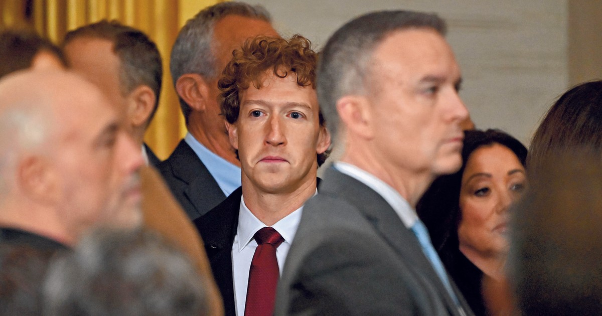 Całowanie pierścienia Trumpa nic nie dało. Mark Zuckerberg ma kłopoty