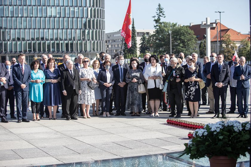 Kolejna miesięcznica smoleńska