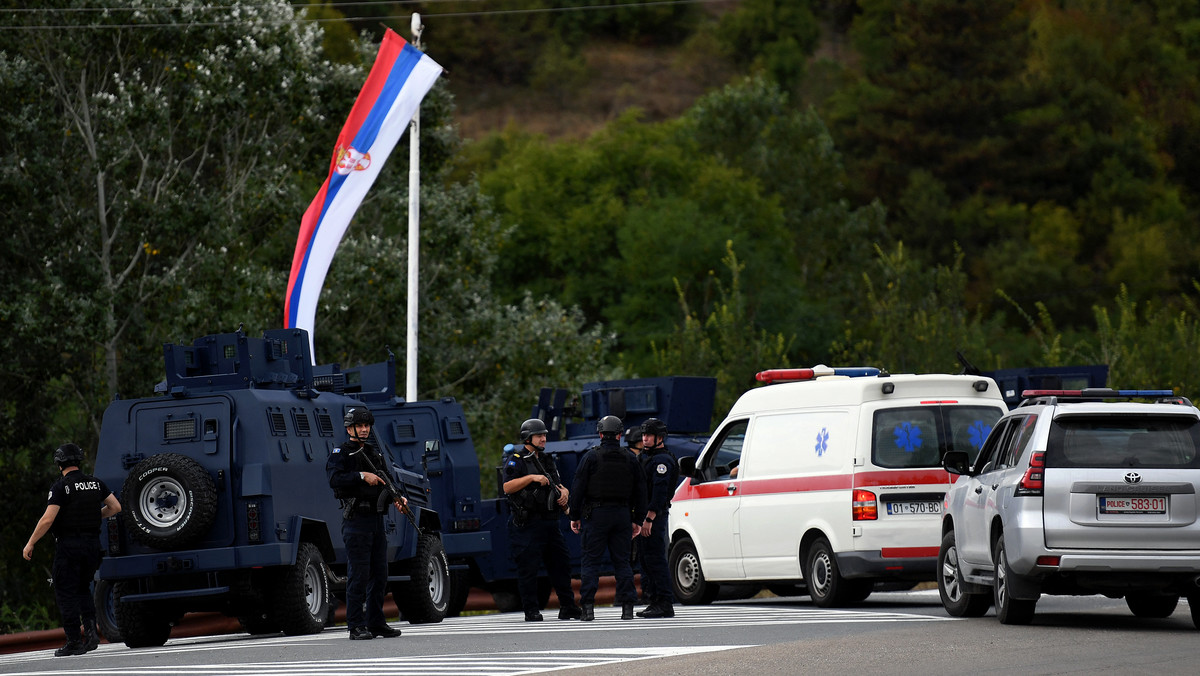 Strzelanina w Kosowie. Policja oblega uzbrojoną grupę w klasztorze