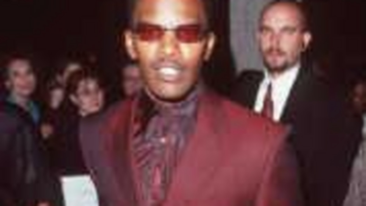 Jamie Foxx zagra Raya Charlesa w biograficznym filmie "Unchain My Heart: The Ray Charles Story".