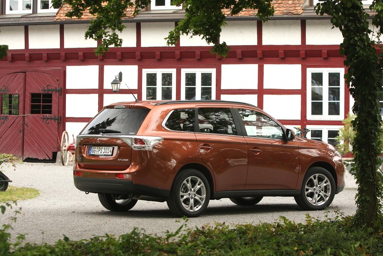 Mitsubishi outlander