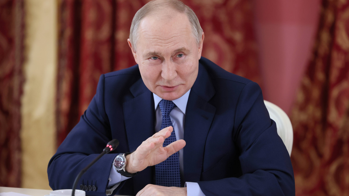 Władimir Putin podpisał dekret o poborze do armii