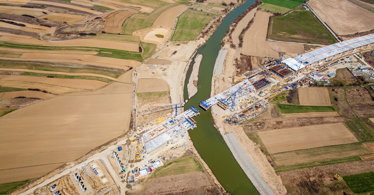 Plaga upadłości wśród wykonawców autostrad to wina GDDKiA