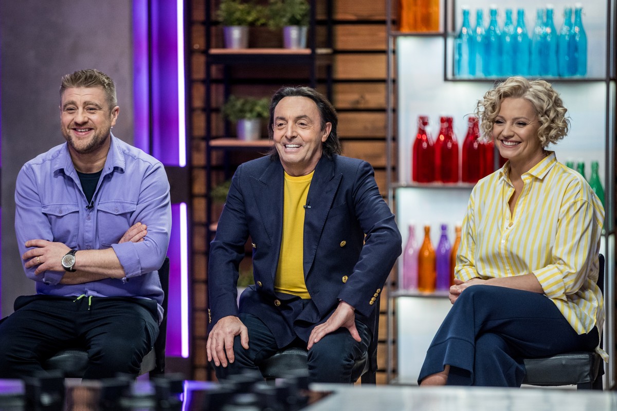 Michel Moran, Dorota Szelągowska i Tomasz Jakubiak na planie "MasterChef nastolatki"