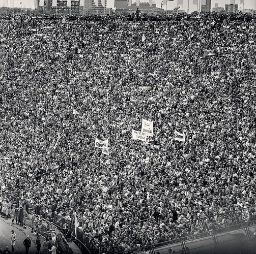 'Warszawa lata 80.' - wydawnictwo BOSZ i Narodowe Archiwum Cyfrowe