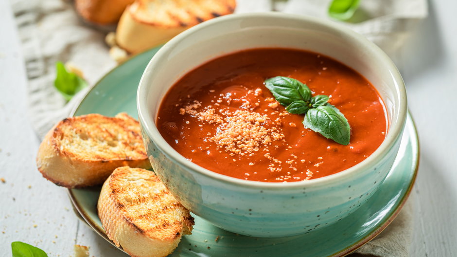 Krem z pomidorów to doskonałe danie obiadowe - shaiith/stock.adobe.com