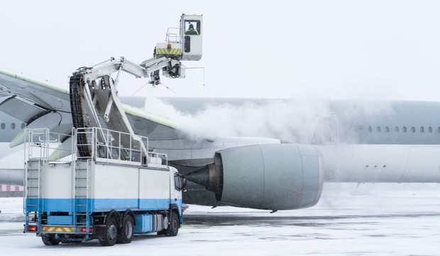 Poremećaji u avio-saobraćaju usled ekstremnih vremenskih uslova zahtevaju strpljenje putnika