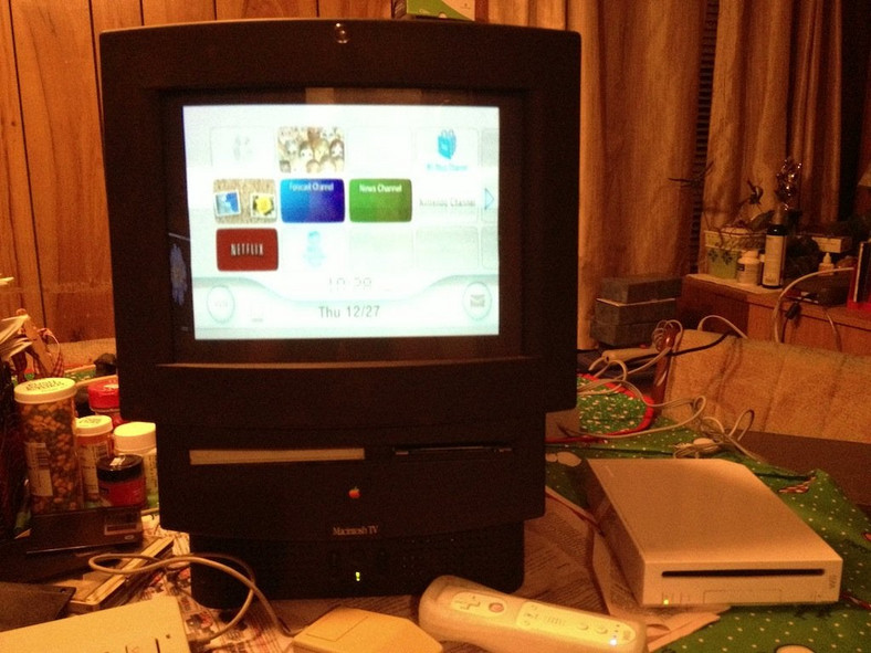 Macintosh TV w rękach fana 