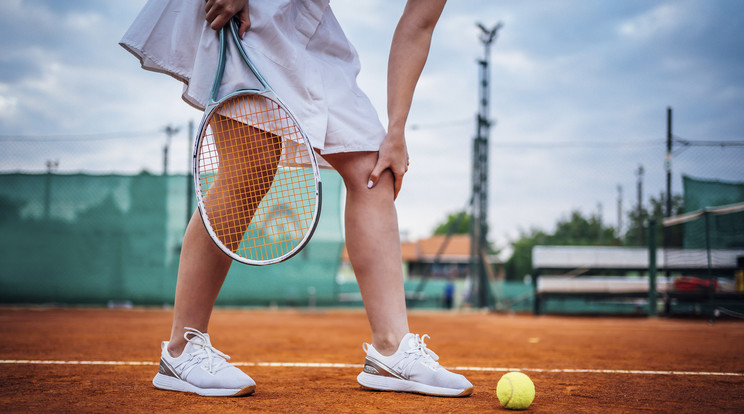 A szélsőséges terhelés, például tenisznél, árthat a térdnek. Éppolyan káros azonban a túlzásba vitt pihenés is / Fotó: Getty Images