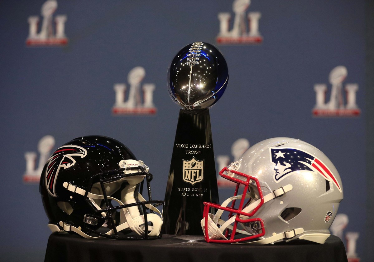 George H.W. Bush zainauguruje rzutem monetą Super Bowl