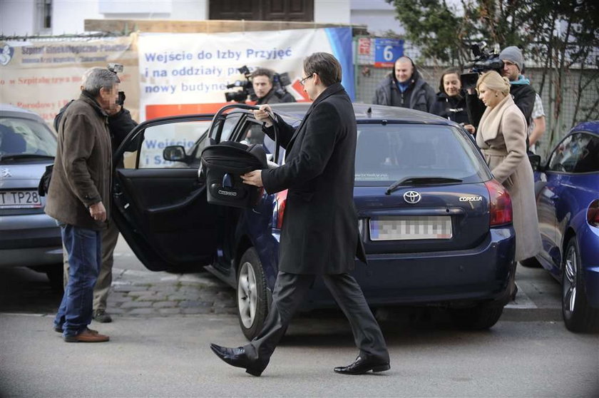 Ziobro spóźnił się do sądu, bo...