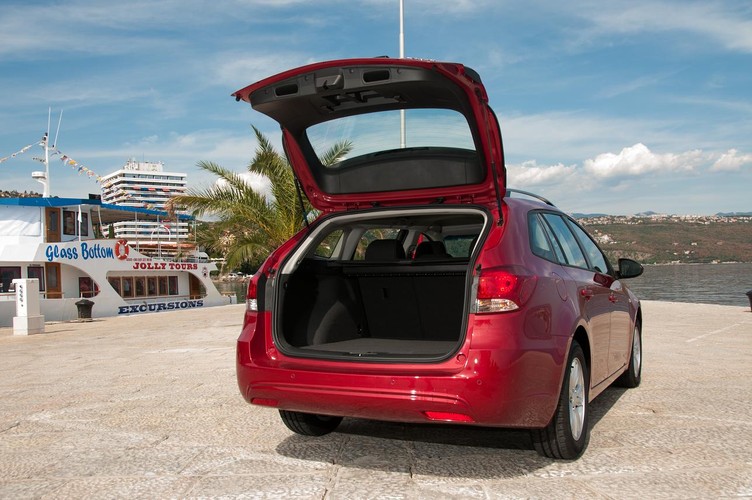 Chevrolet cruze kombi