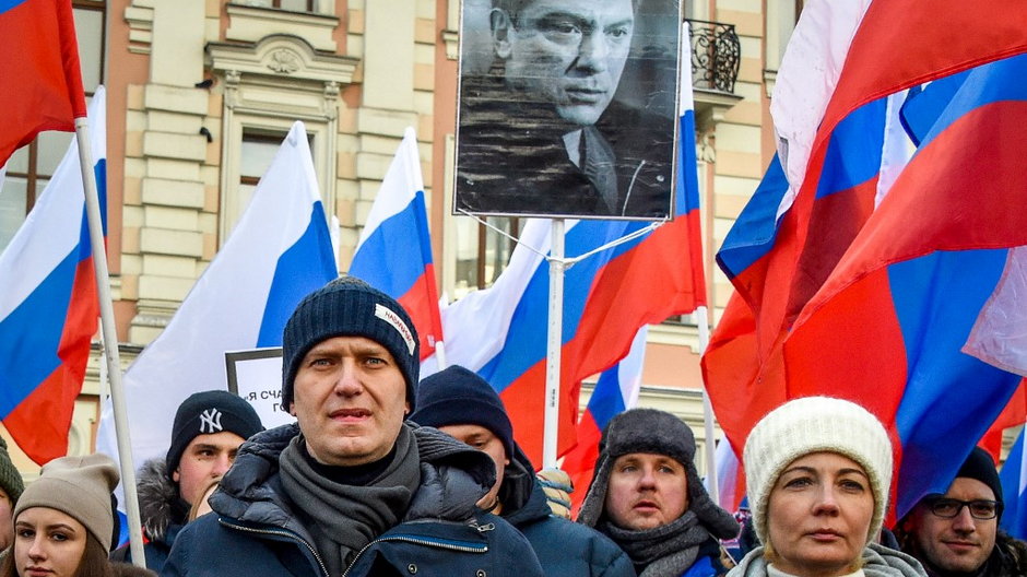 Aleksiej Nawalny z żoną na demonstracji ku pamięci Borisa Niemcowa