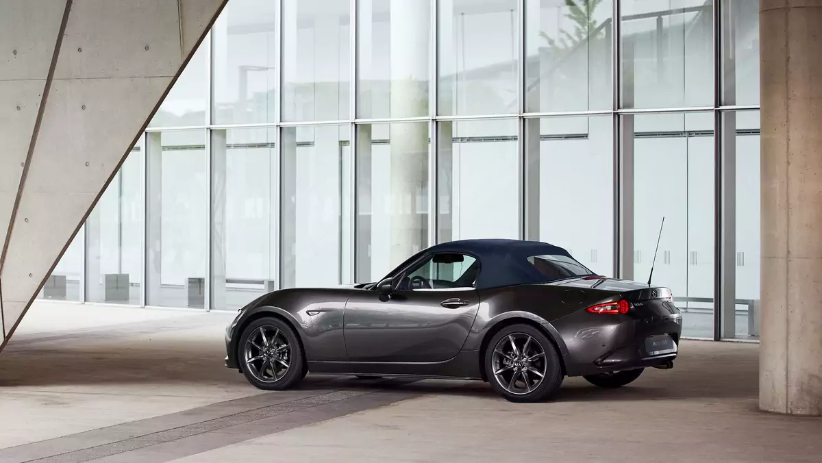 2022 Mazda MX-5 