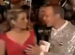 Oberwał na wizji, bo łapał za biust