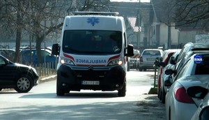 Udes kod Čačka: Povređen muškarac (42) u Trbušanima, zadržan na hirurgiji