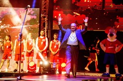 Antoni Macierewicz wygwizdany na meczu w Łodzi. "Nawet najlepszy zespół nie pokona Wojska Polskiego"