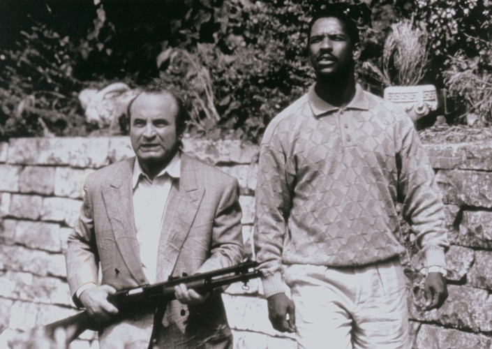 Bob Hoskins i Denzel Washington w filmie 'Związek serc'