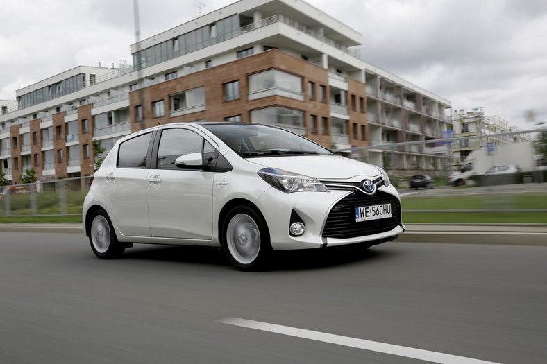 Oszczędne auta używane za 30-50 tys. zł: Toyota Yaris III Hybrid z 2014 r.