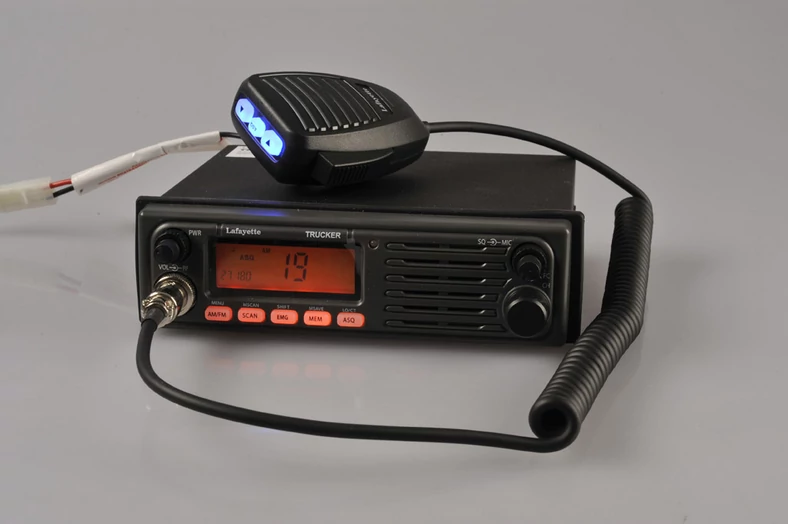 CB radio: najlepsze radio na drodze