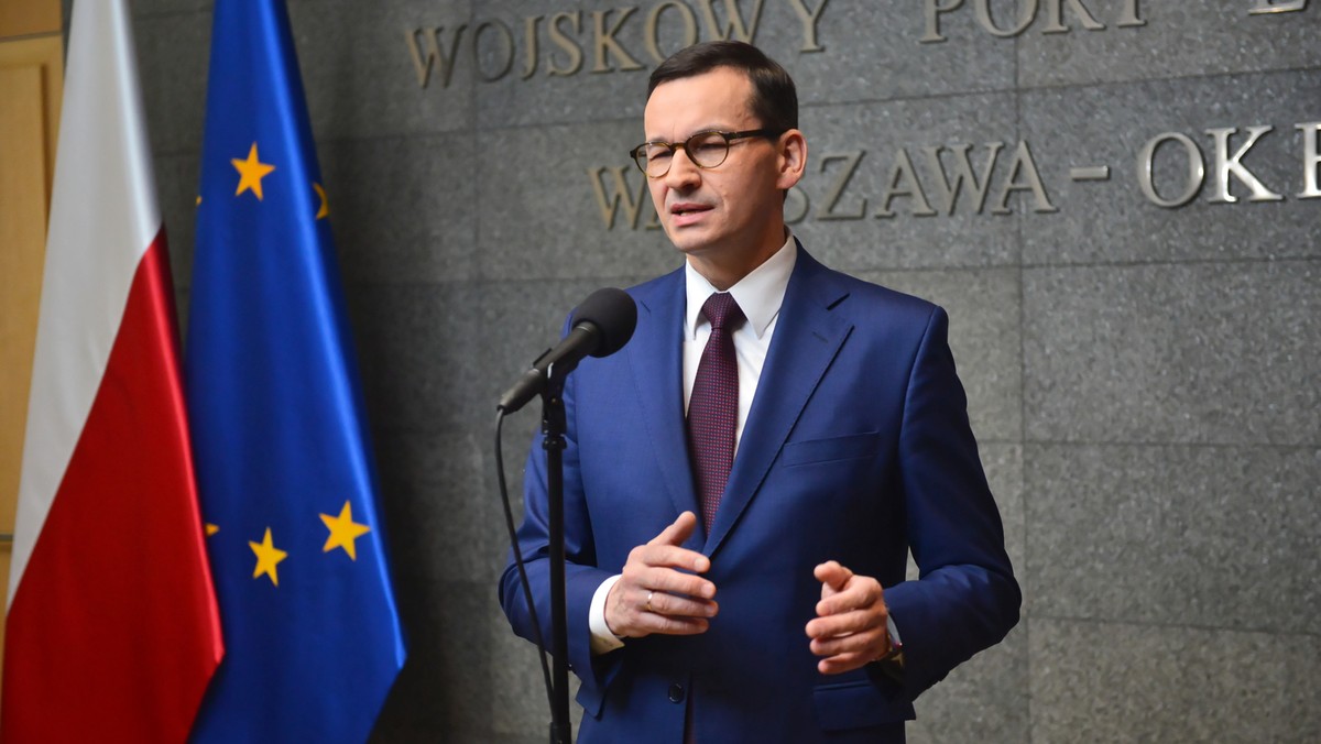 Unijna polityka rolna, wyrównywanie dopłat oraz pomoc dla polskich rolników w razie bezumownego brexitu - to tematy jakie premier Mateusz Morawiecki omówił podczas wieczornego spotkania z unijnym komisarzem ds. rolnictwa Philem Hoganem.