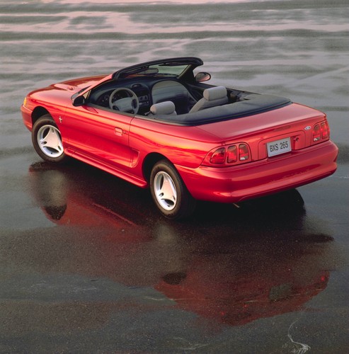 Mustang Convertible z 1997 roku