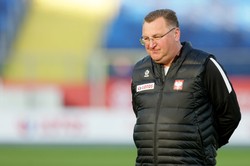 Michniewicz przejechał się po dziennikarzach. "Grupa zgredów nie ma prawa mnie oceniać"