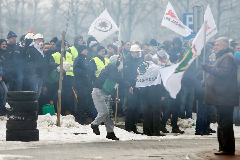 Jastrzebie Zdrój. Protest górników przed JSW 