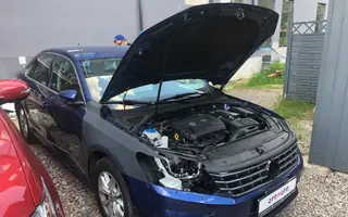 Auto z ogłoszenia: Volkswagen Passat z USA – bity, ale jak mocno? 