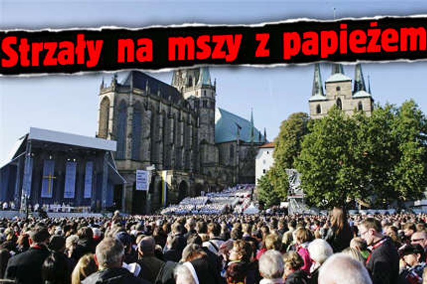 Strzały na mszy z papieżem