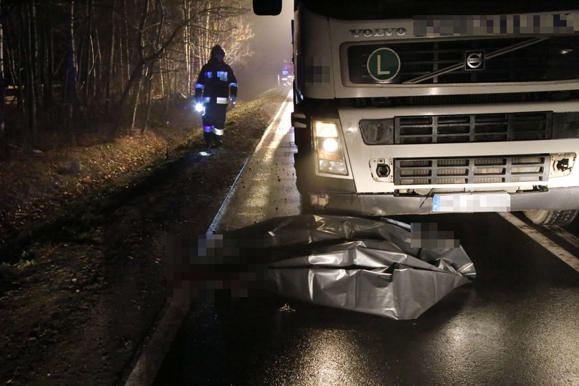 Zginął pod kołami ciężarówki