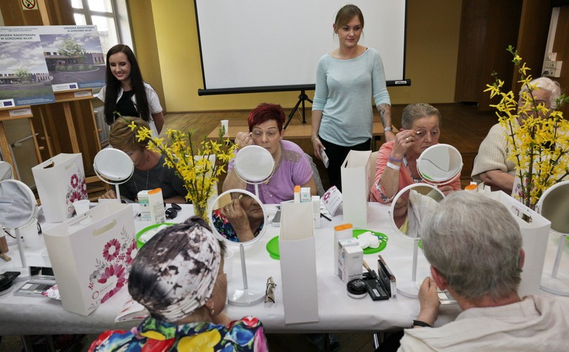 ZAJĘCIA KOSMETYCZNE NA ONKOLOGII