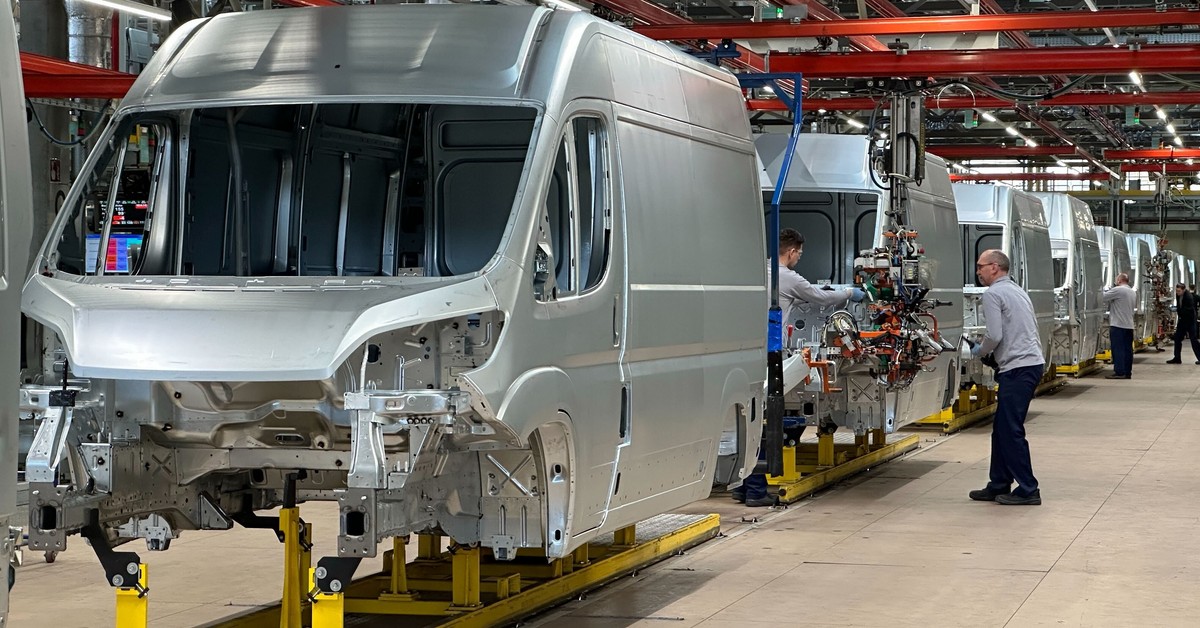 Bez chipów fabryki aut staną. Szykuje się nowy kryzys półprzewodnikowy