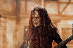 Joanna Kulig jeszcze nie była tak brzydka! Polka straszy w "Hansel i Gretel: łowcy czarownic"