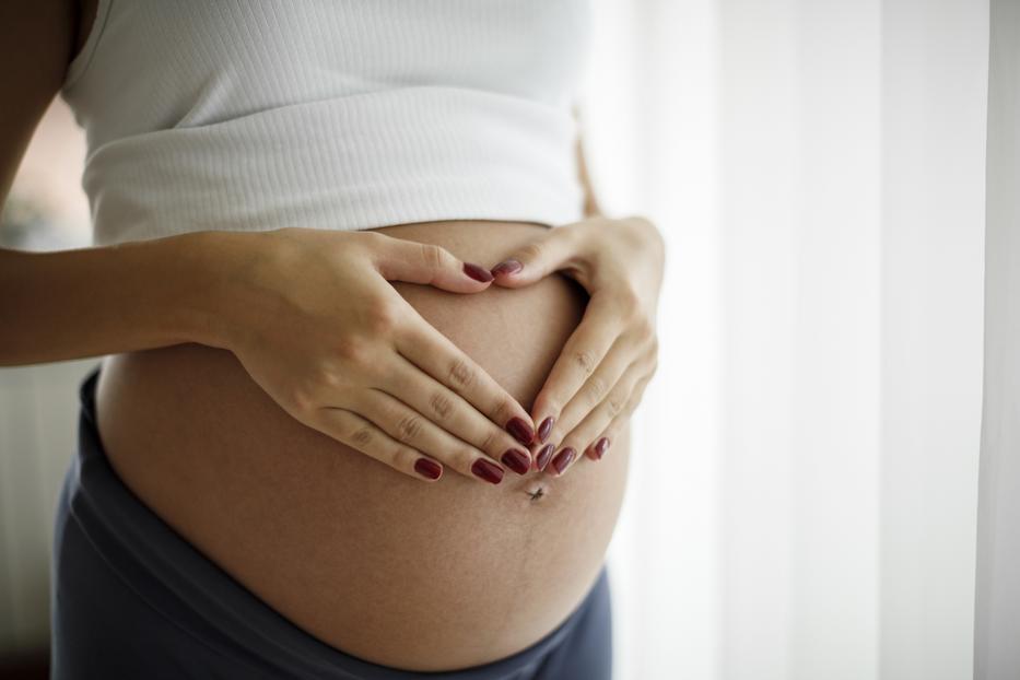 Axente Vanessa megmutatta gömbölyödő pocakját: a baba augusztus végén érkezik. Fotó: Getty Images