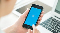 Betiltja a fizetett politikai reklámokat a Twitter