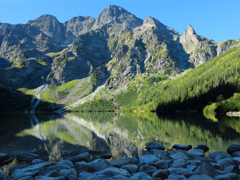 Morskie Oko o poranku