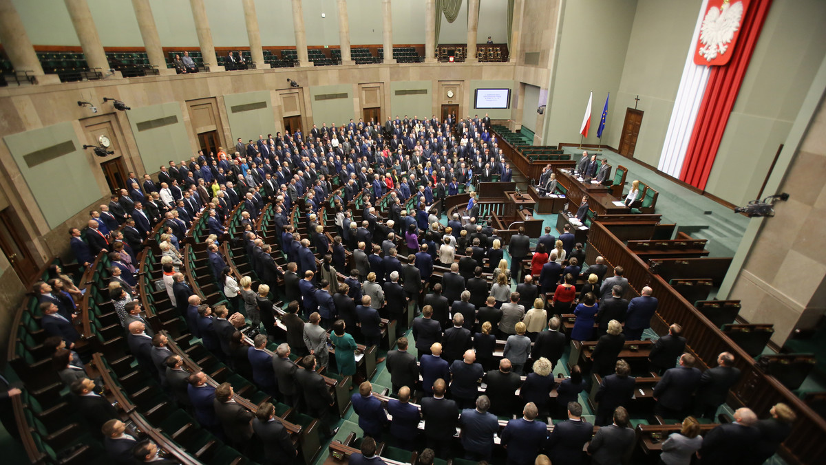 We wczorajszym głosowaniu Sejm wybrał 20 posłów sekretarzy spośród najmłodszych posłów oraz skład komisji etyki.