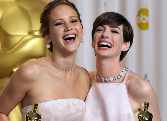 Anne Hathaway i Jennifer Lawrence