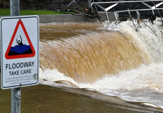 Wygrali z pożarami, teraz walczą z powodzią. 10 mln mieszkańców Australii zagrożonych