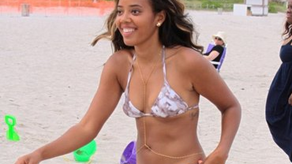 Angela Simmons