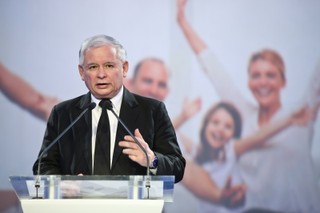 Tajna instrukcja PiS. Jak sztabowcy zmieniają wizerunek Kaczyńskiego