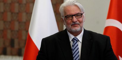 Waszczykowski błaga Polaków. Wracajcie, ale nie wszyscy