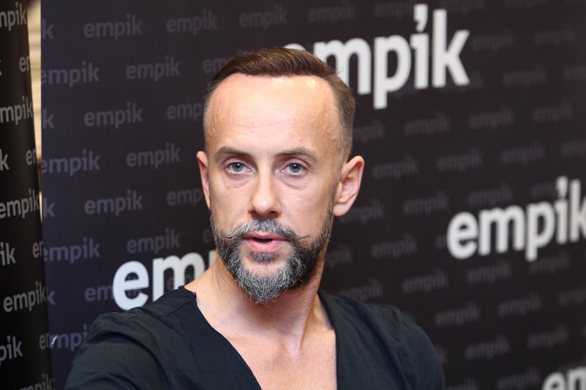 Adam Nergal Darski w Empiku na spotkaniu z fanami Behemotha