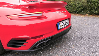 580 lóerő, 330 kilométer óránként - mutatjuk a Porsche álomautóját - videó