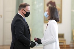 Iga Świątek na kwarantannie. Odbierała medal z rąk prezydenta Dudy