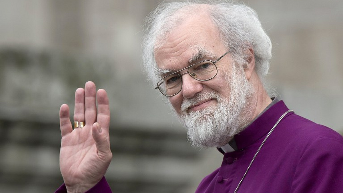Kościół anglikański zgodził się, by duchowni geje zostawali biskupami - podał w piątek portal BBC News. Decyzję w tej sprawie podjęła w grudniu Izba Biskupów. Anglikańscy konserwatyści, należący do ruchu ewangelicznego, zapowiadają sprzeciw w synodzie.