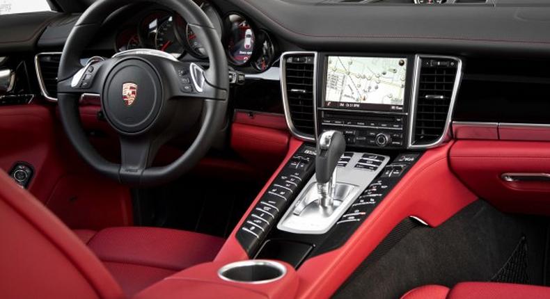 Dashboard of the Porsche Panamera 