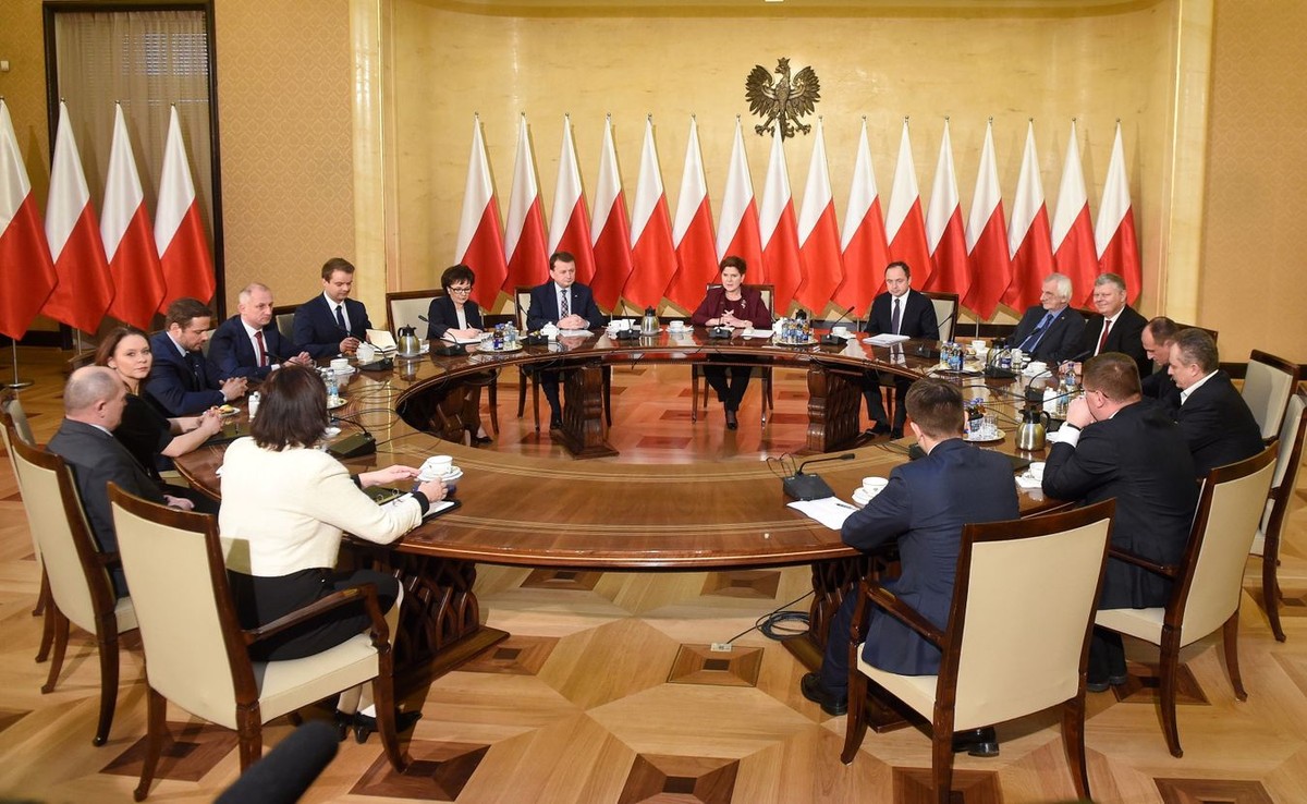 Spotkanie premier Beaty Szydło z przedstawicielami klubów parlamentarnych