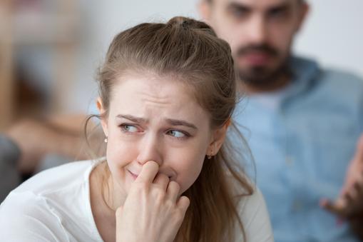 związek kłótnia małżeństwo rozstanie płacz kobieta smutek 